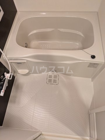 13/30 浴室