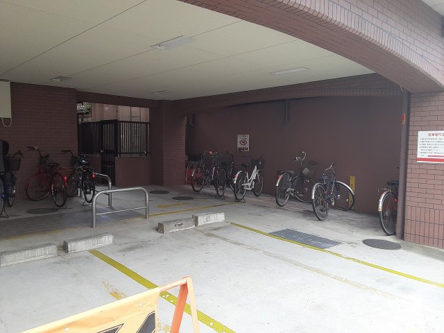 2/10 駐車場