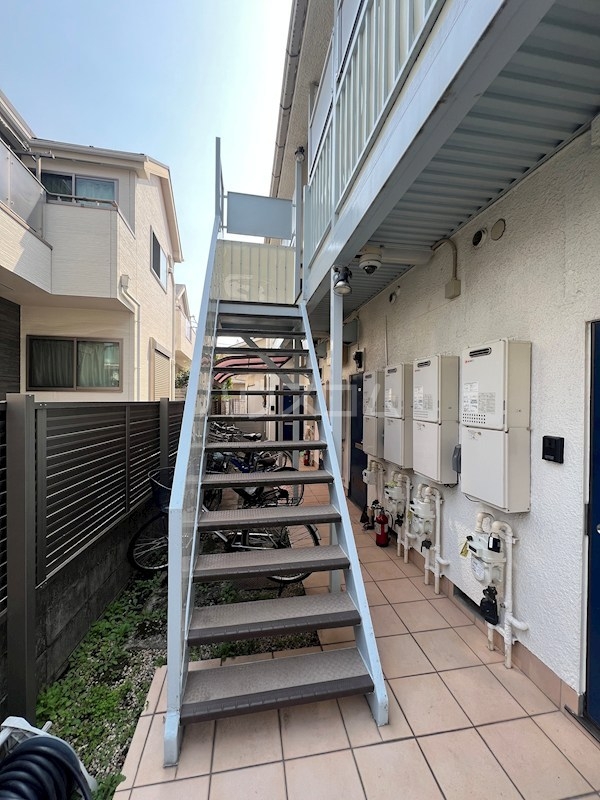 19/29 エントランス
