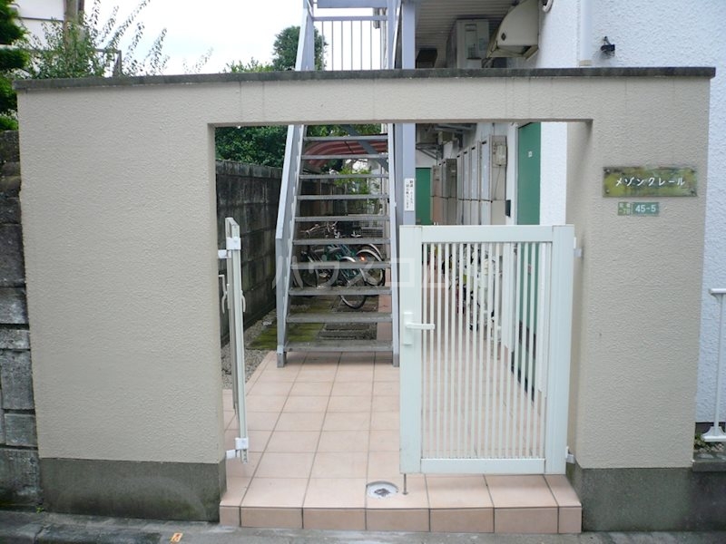 20/29 エントランス