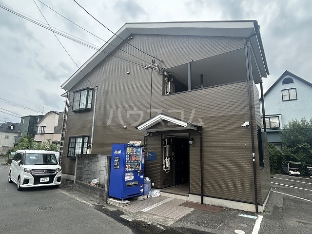 28/30 エントランス