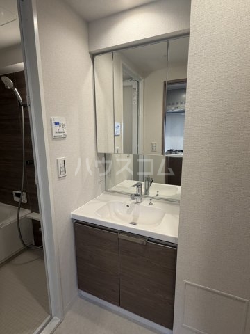 17/30 洗面