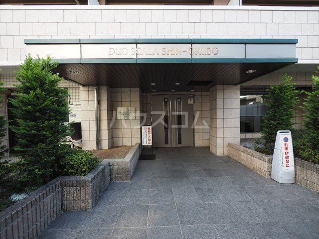 24/29 エントランス