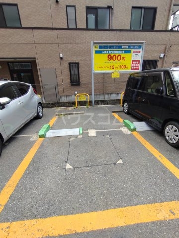 22/30 駐車場