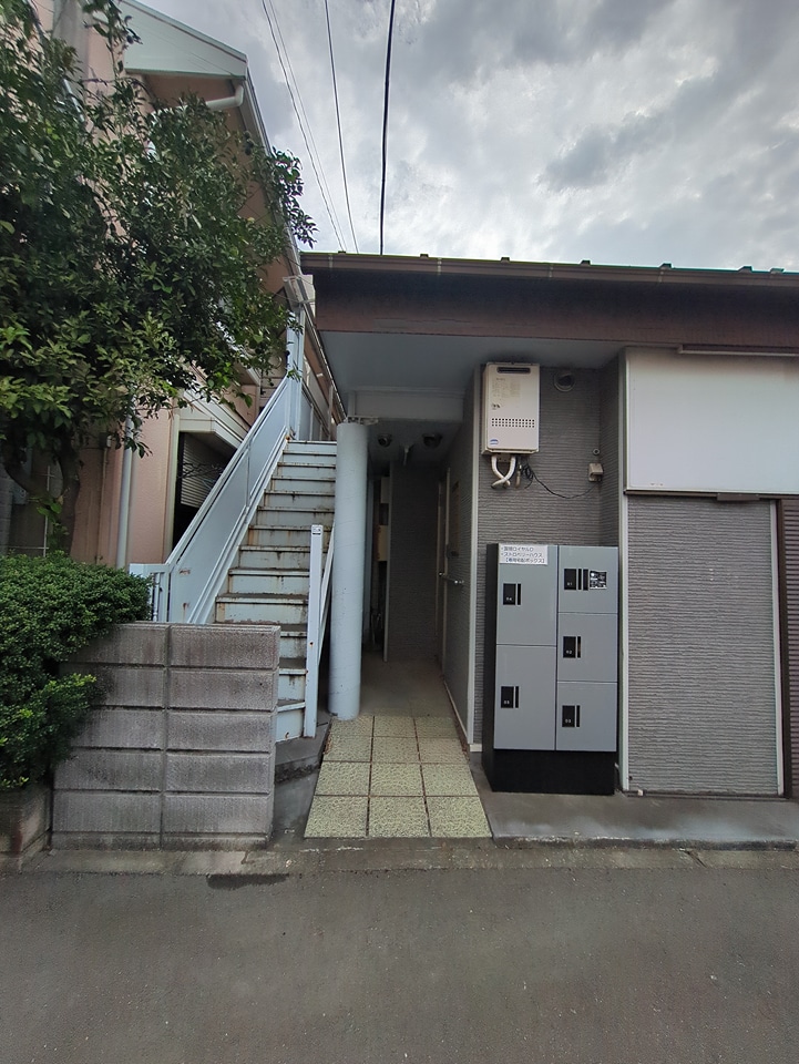 22/30 エントランス