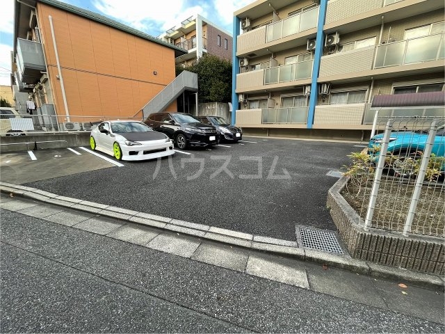 21/30 駐車場