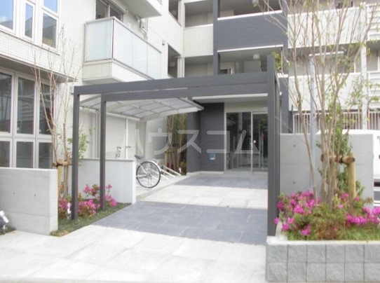 19/29 エントランス