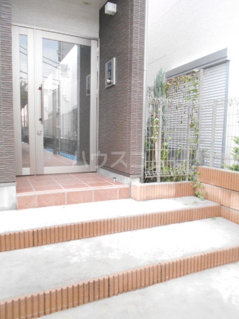 29/30 エントランス