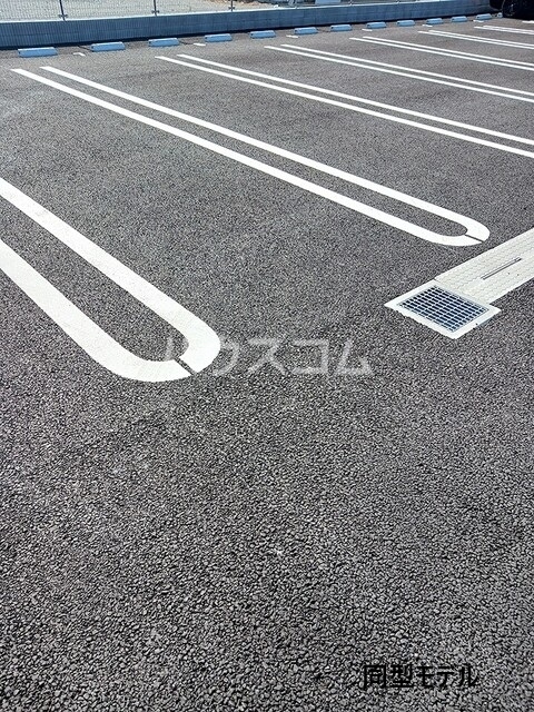 23/29 駐車場