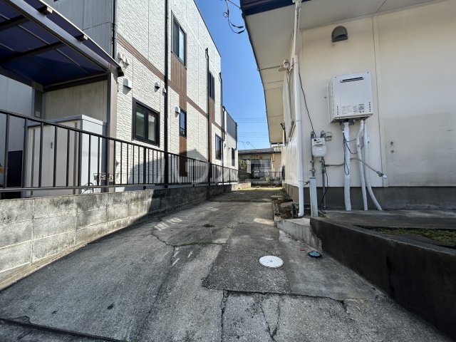 2/3 駐車場