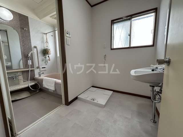 17/30 洗面