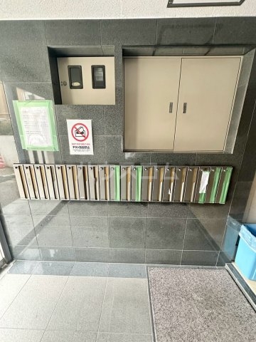 20/30 エントランス