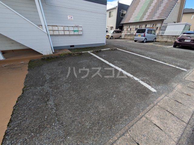 17/27 駐車場