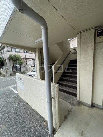 2/8 エントランス
