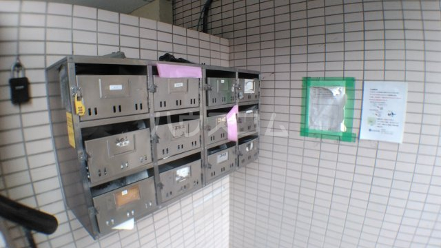 20/30 エントランス