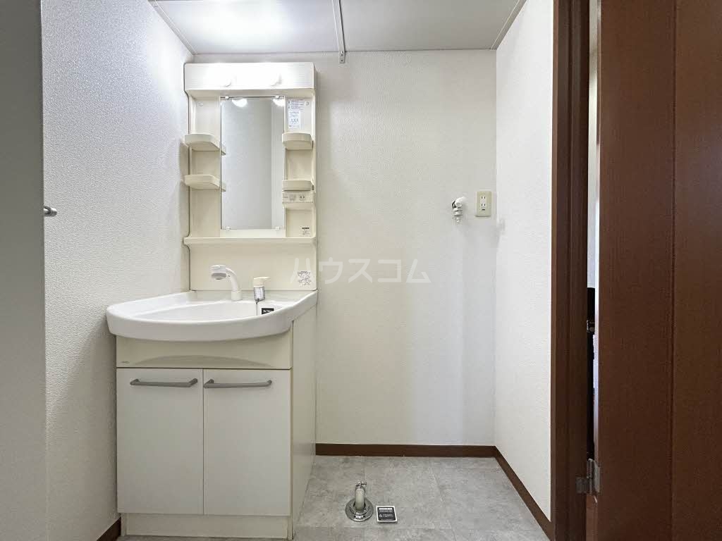 13/23 洗面