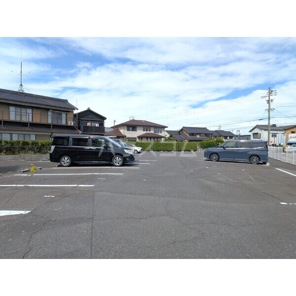 15/20 駐車場
