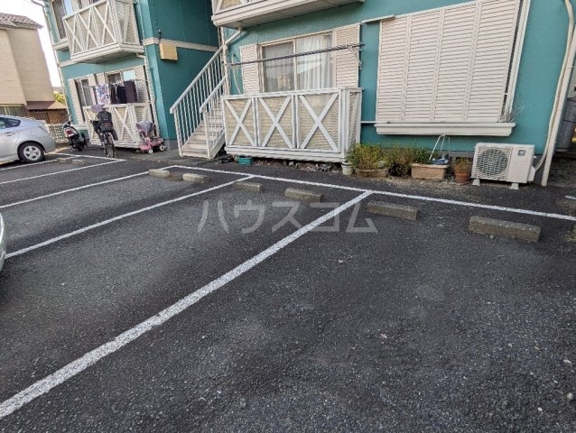3/4 駐車場
