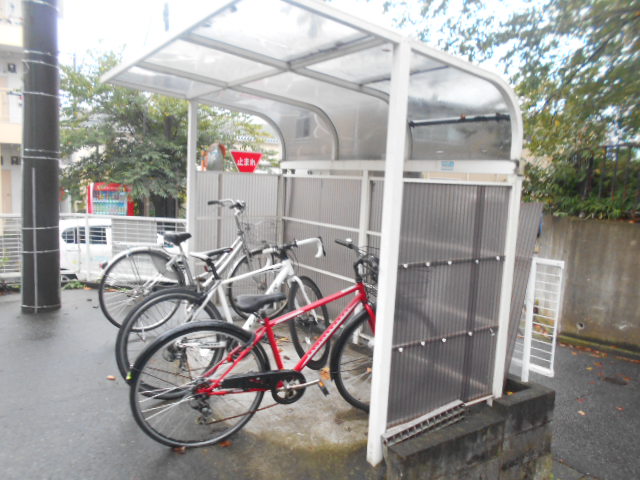 22/29 駐車場
