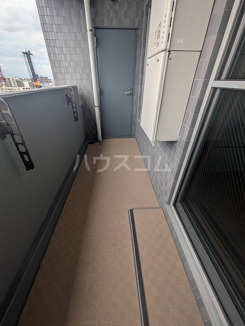 20/30 バルコニー