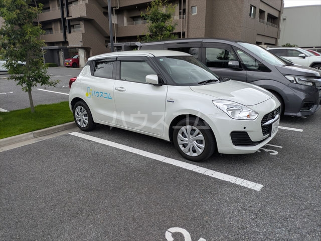 28/30 駐車場