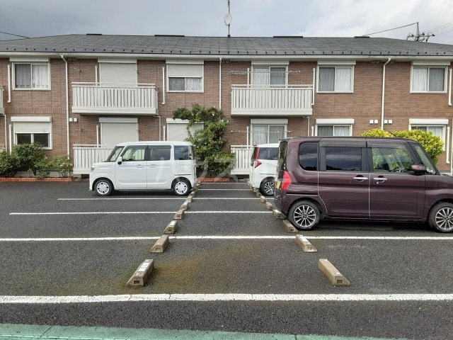 2/10 駐車場