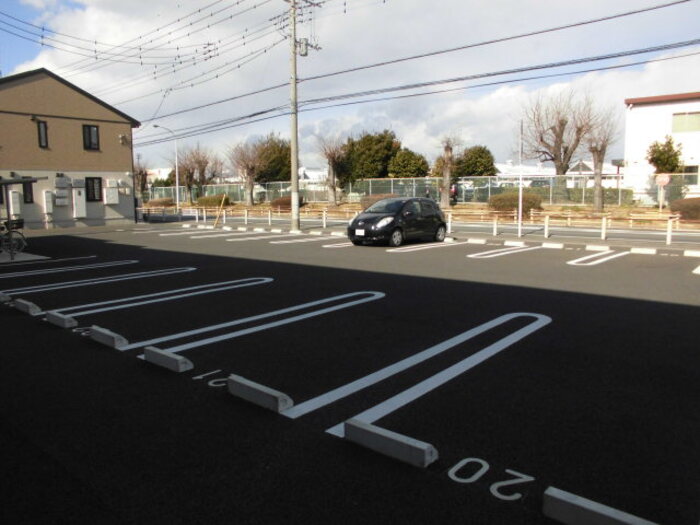 2/13 駐車場