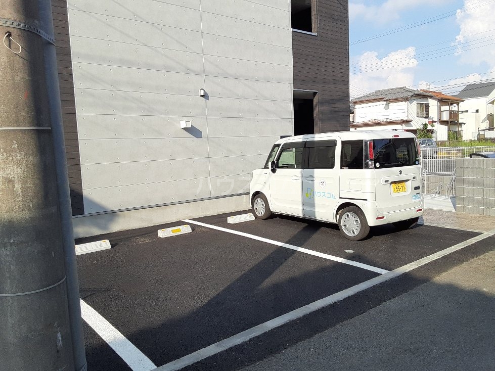 3/4 駐車場
