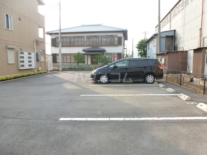16/19 駐車場