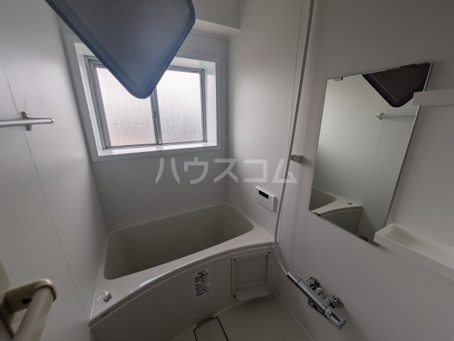 13/30 浴室