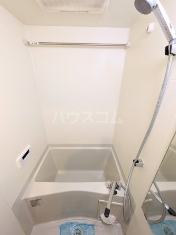 13/30 浴室