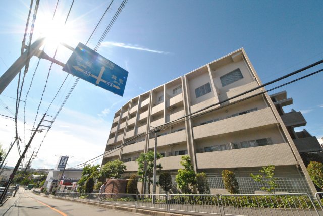 1/25 外観