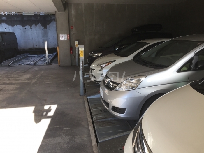 22/29 駐車場