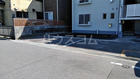 26/30 駐車場