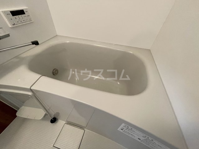 13/30 浴室
