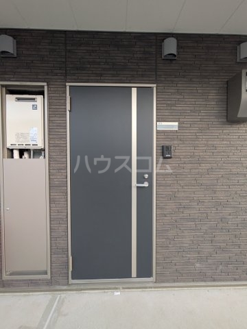 2/18 玄関