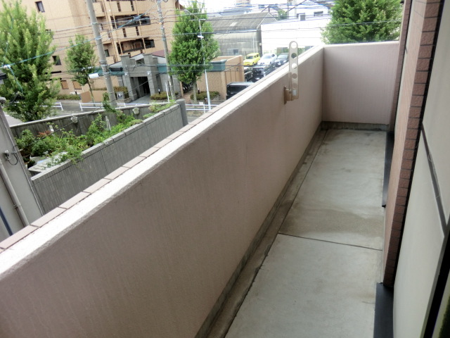 20/27 バルコニー