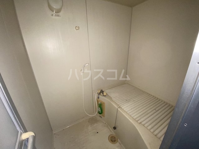 13/30 浴室