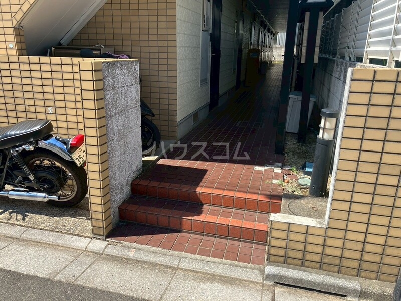 2/3 エントランス