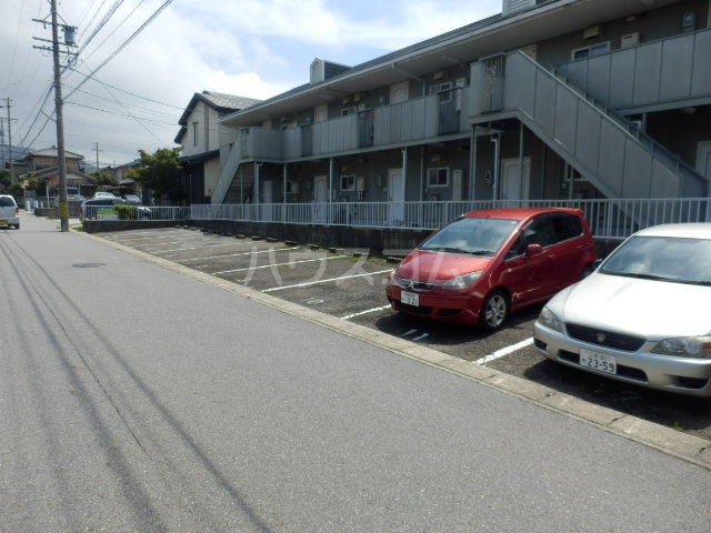 16/26 駐車場