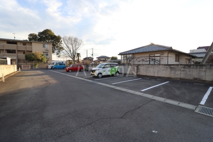 3/10 駐車場