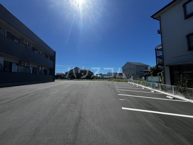 20/30 駐車場
