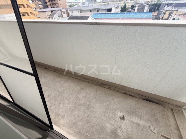16/23 バルコニー
