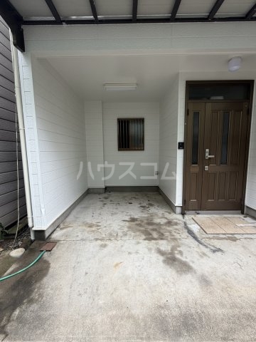 27/30 駐車場