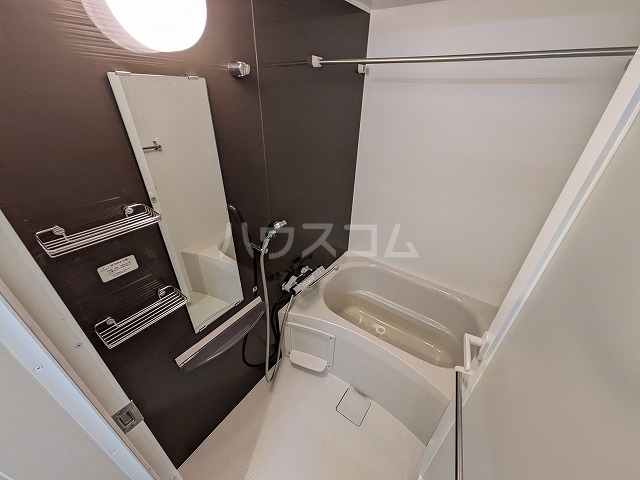 14/30 浴室