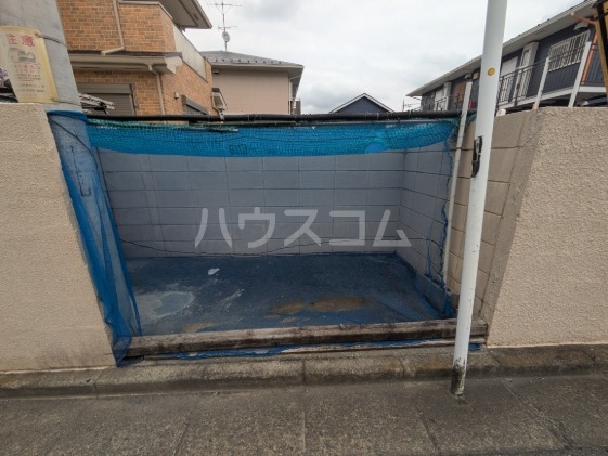 17/25 駐車場