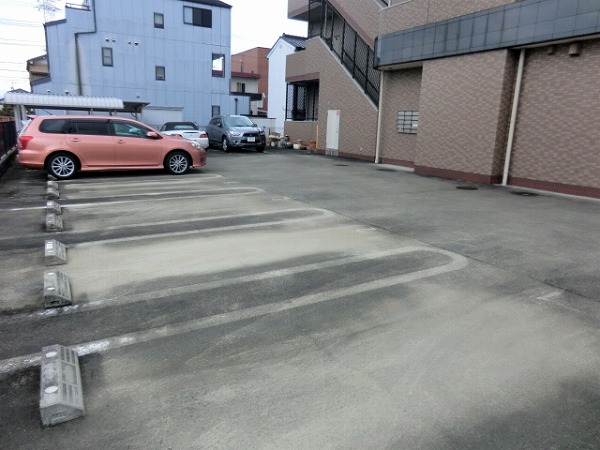 18/19 駐車場