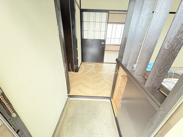13/30 玄関