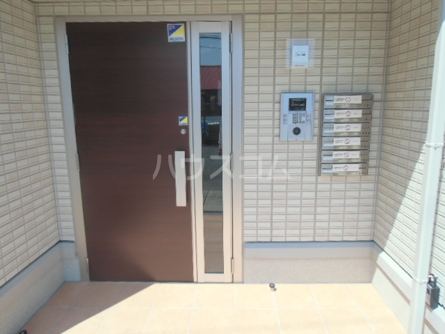 20/26 エントランス