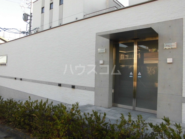 17/25 エントランス